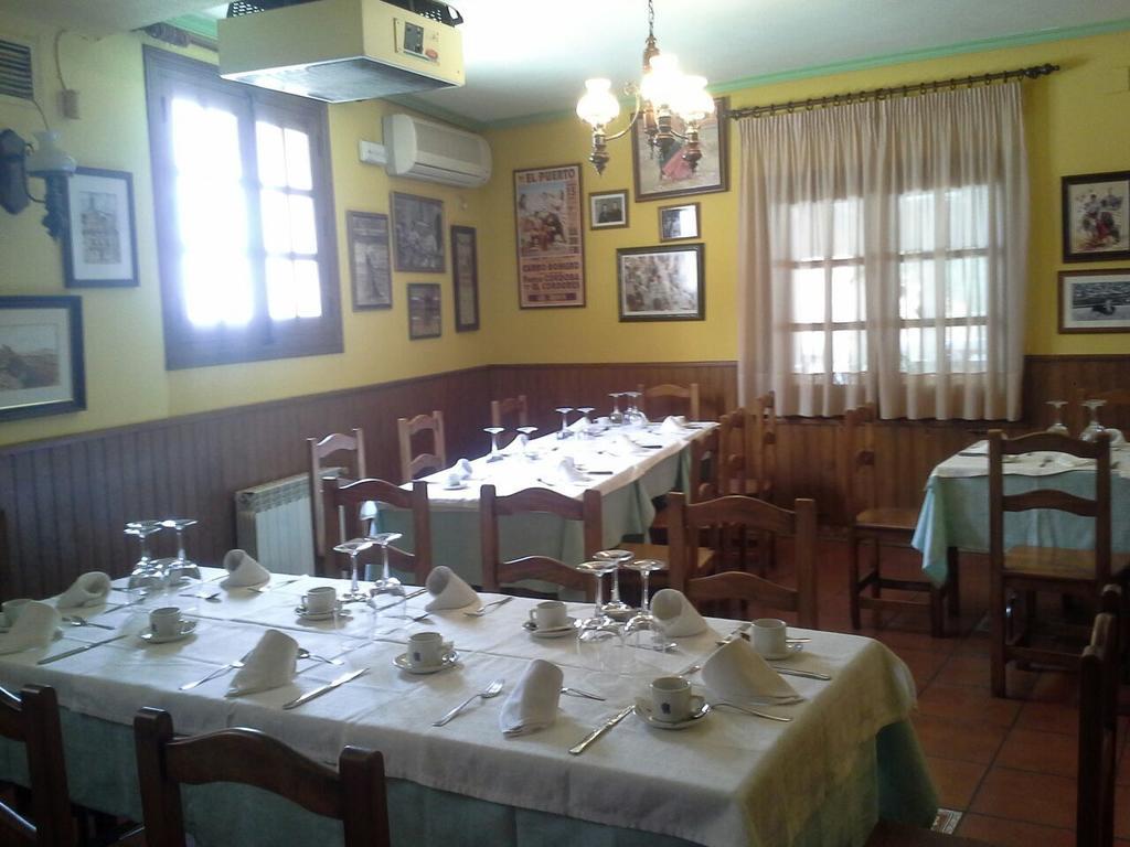 Hostal Restaurante Villa De Sepúlveda エクステリア 写真